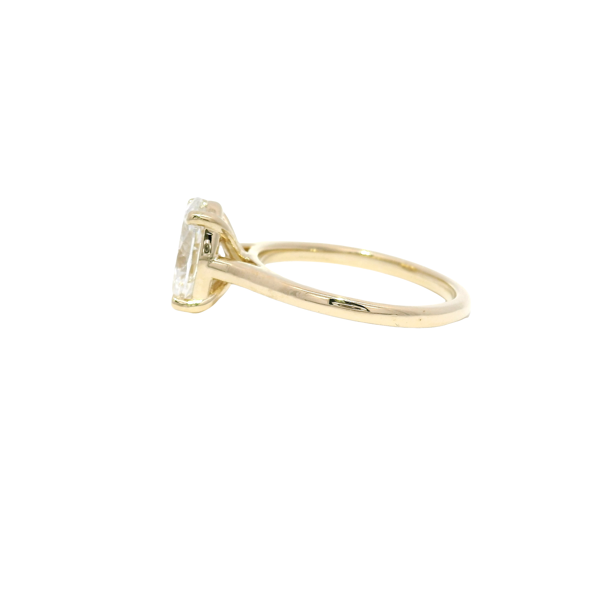 2.02ct. F VS1 Lab Grown Oval in 14K Yellow Gold Cathedral