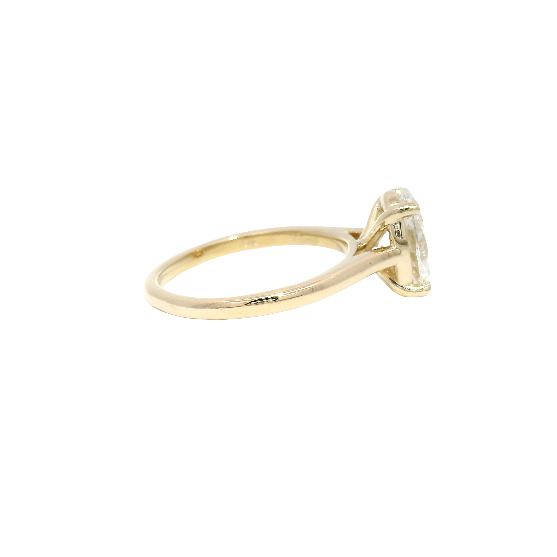 2.02ct. F VS1 Lab Grown Oval in 14K Yellow Gold Cathedral