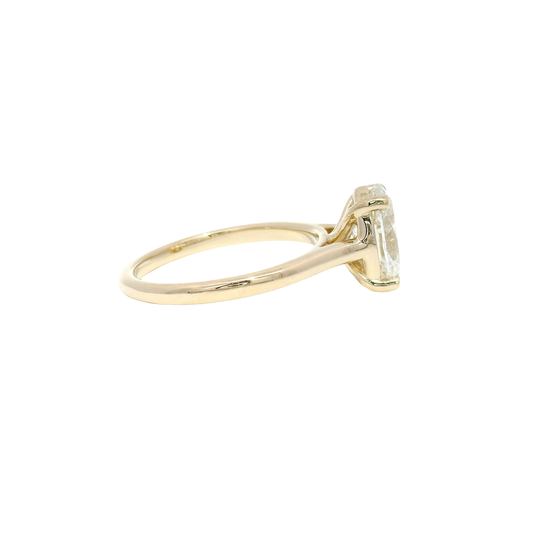 2.07ct. F VS1 Lab Grown Oval in 14K Yellow Gold Cathedral