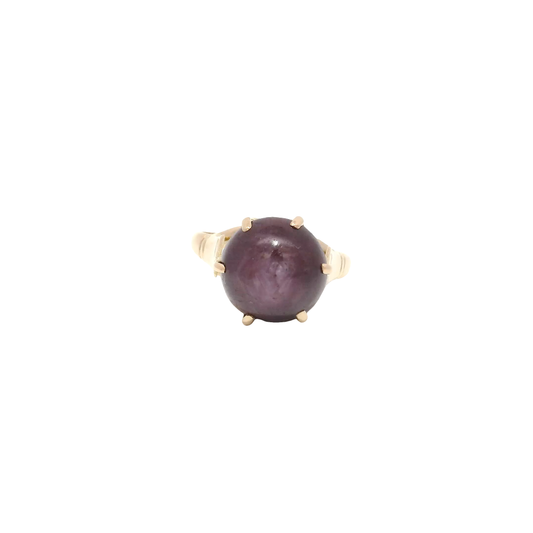 Natural Star Ruby Cabochon in 14K Yellow Gold