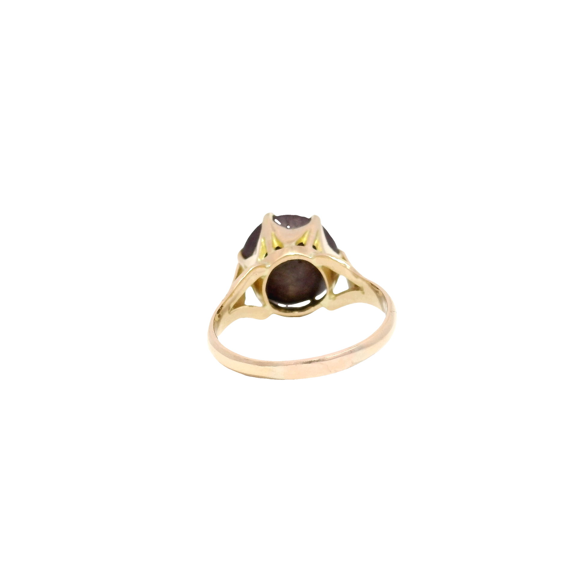 Natural Star Ruby Cabochon in 14K Yellow Gold