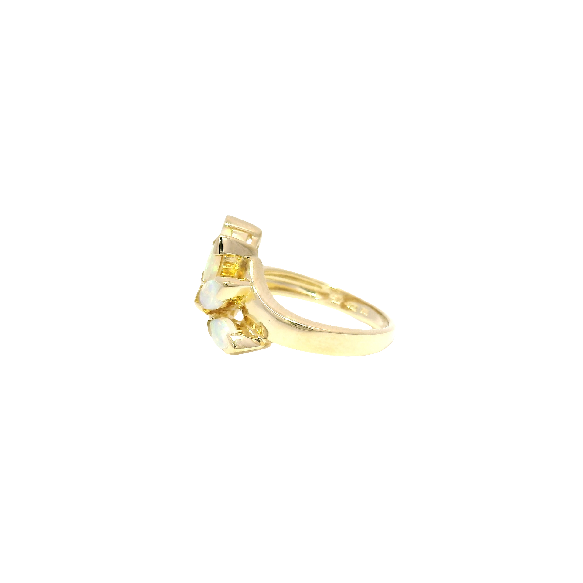 Opal Fashion Estate Ring in 18K Yellow Gold