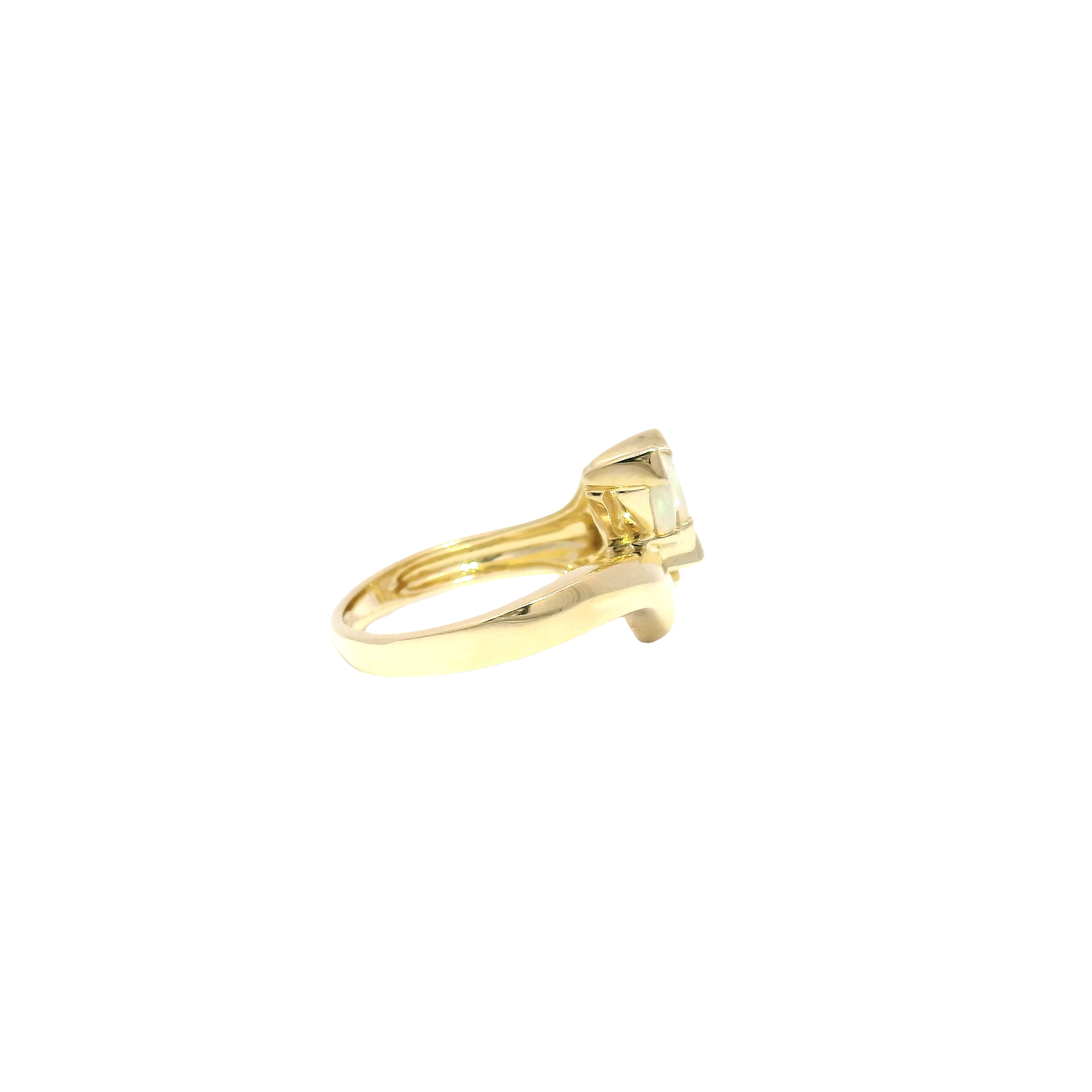 Opal Fashion Estate Ring in 18K Yellow Gold