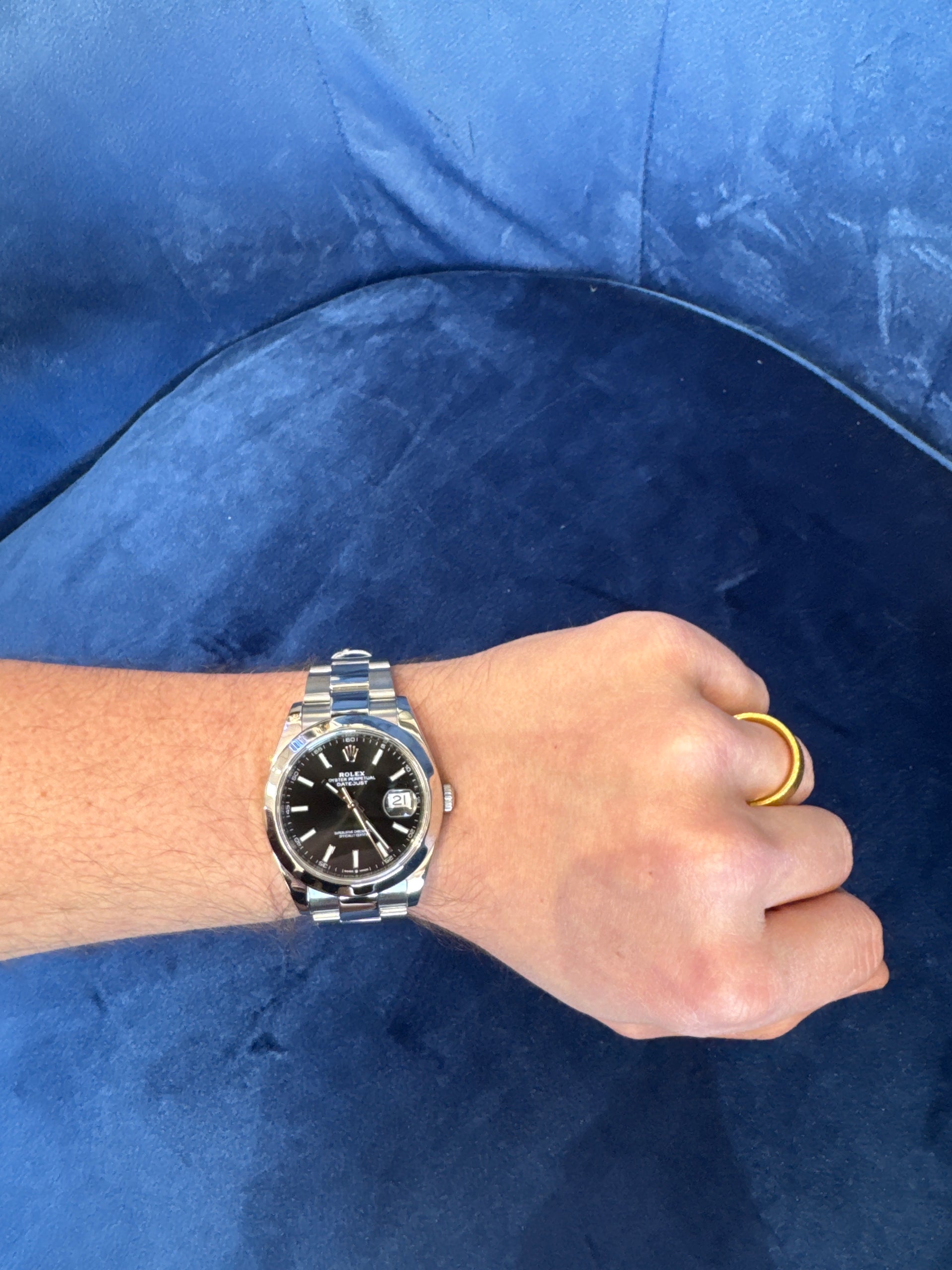 41mm Rolex Datejust Smooth Bezel Black Dial on Stainless Oyster Band
