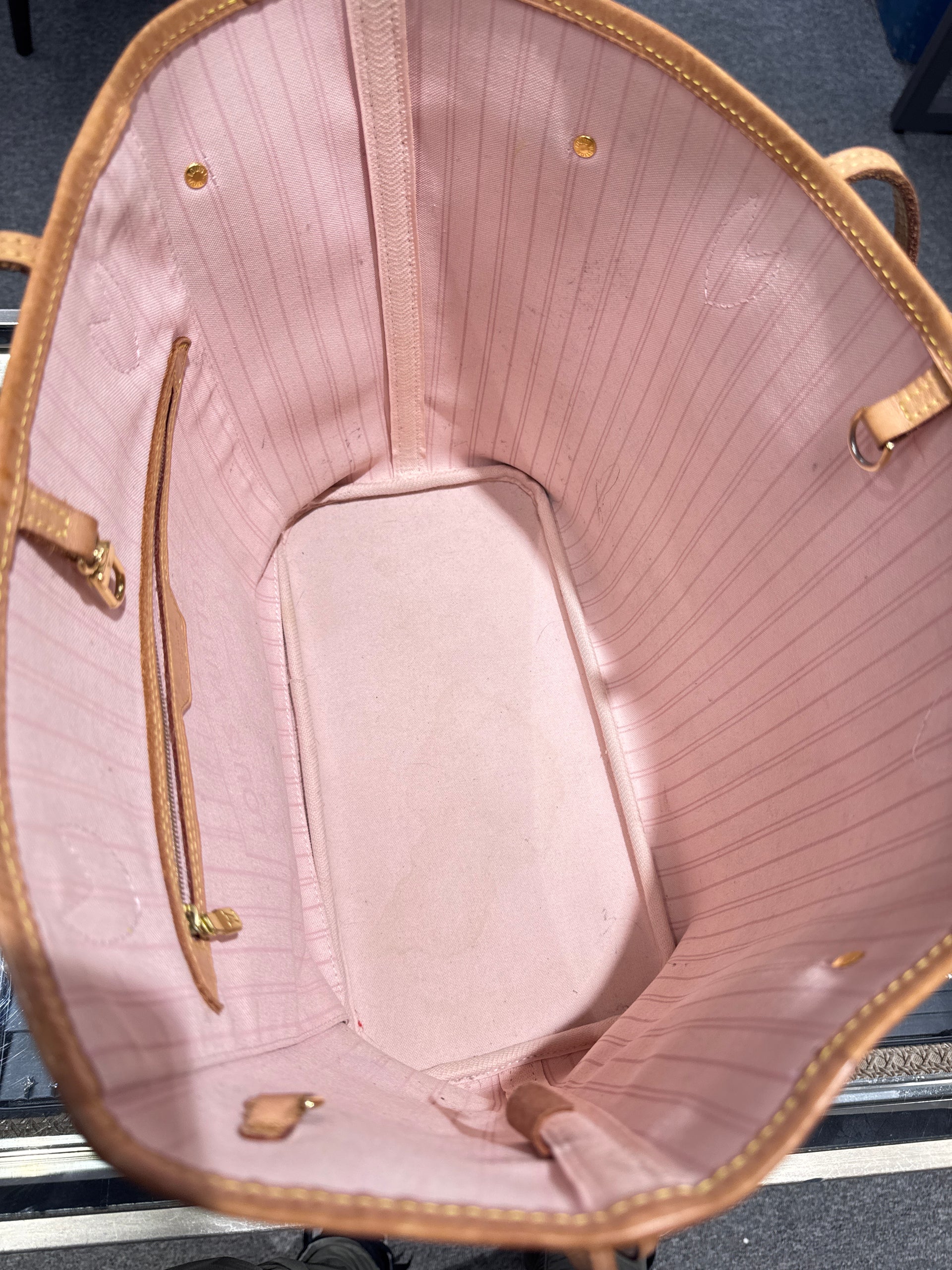 Louis Vuitton Neverfull MM Damier Azur Rose Ballerine