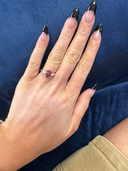Red Cabachon Ring Set in 14K Yellow Gold Sz 6