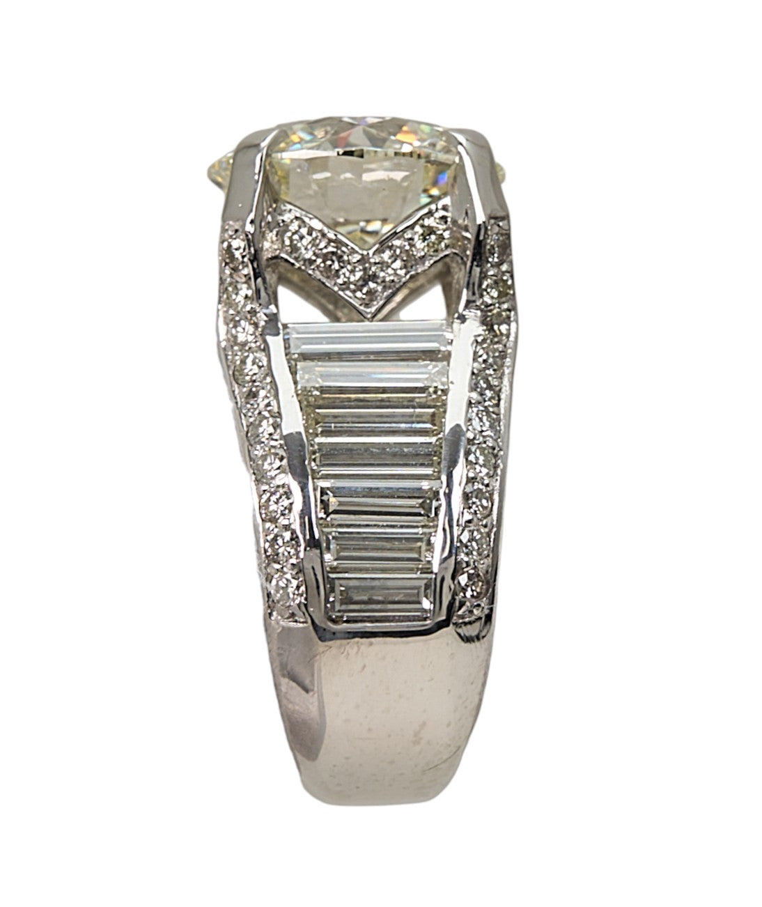 10.05ct K SI2 Natural Round Diamond in 6cttw. Natural Diamond & Platinum Mounting