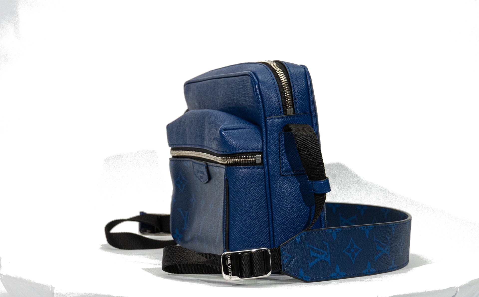 Louis Vuitton Outdoor Messenger Monogram/Taigarama Cobalt