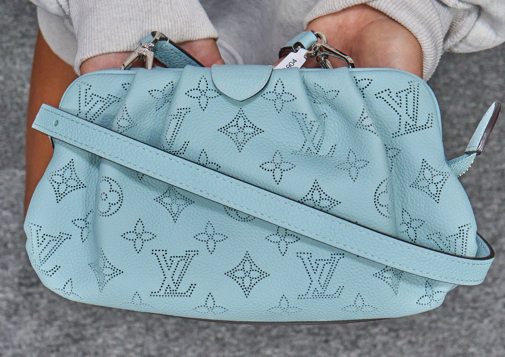 Louis Vuitton Scala Mini Pouch Monogram Mahina Vert Lagon