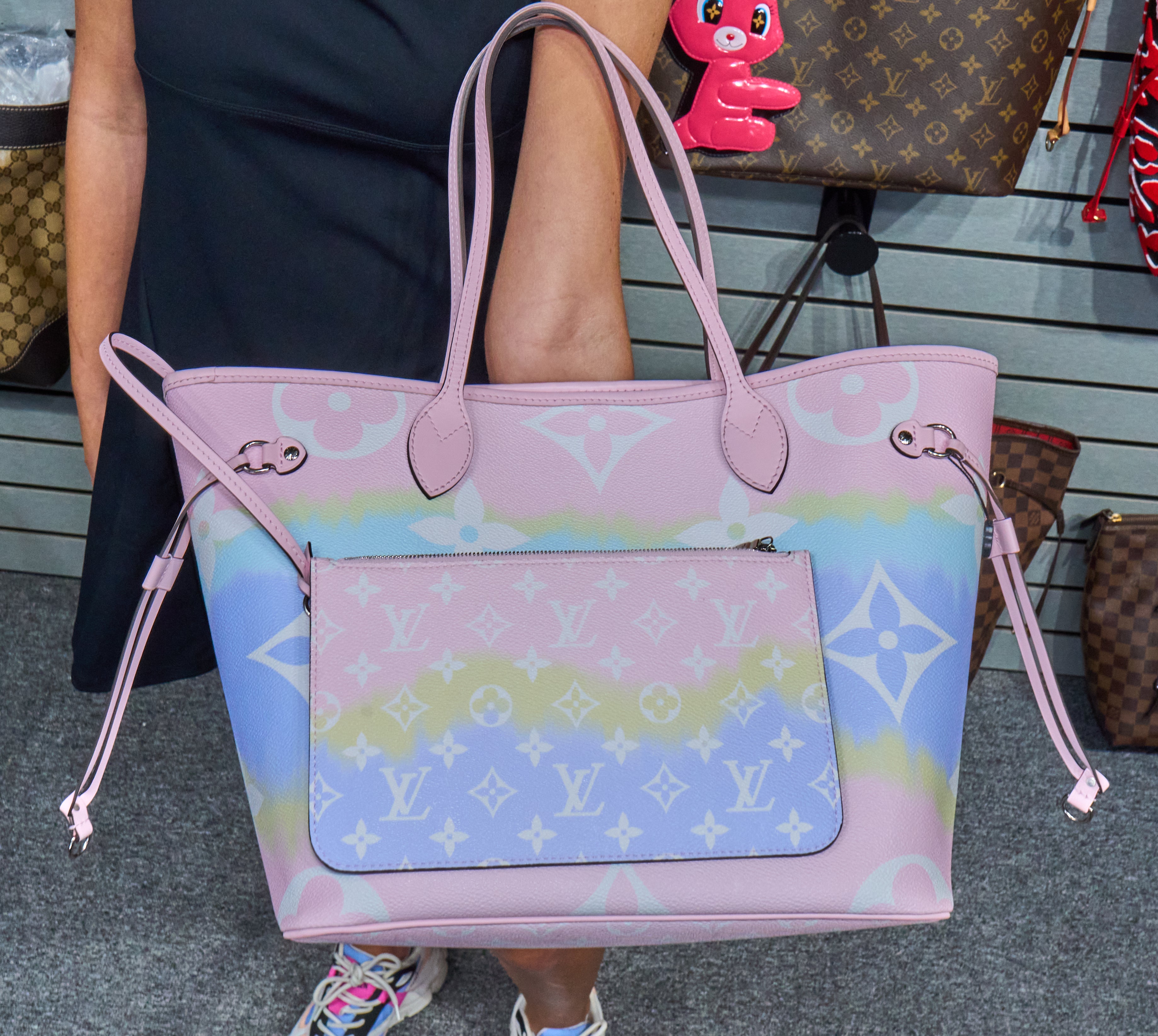 Louis Vuitton Neverfull MM Monogram Giant Escale Pastel
