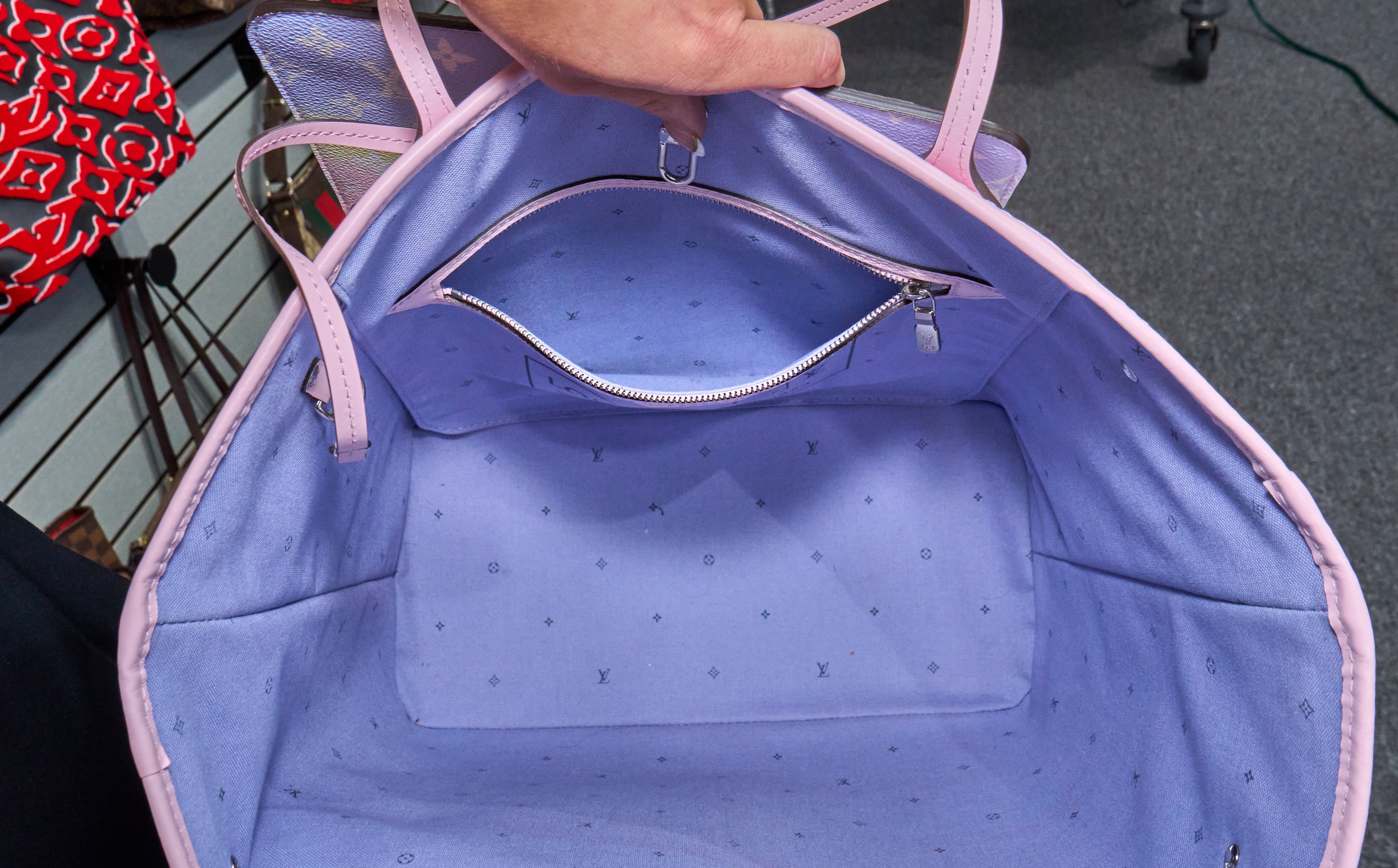 Louis Vuitton Neverfull MM Monogram Giant Escale Pastel