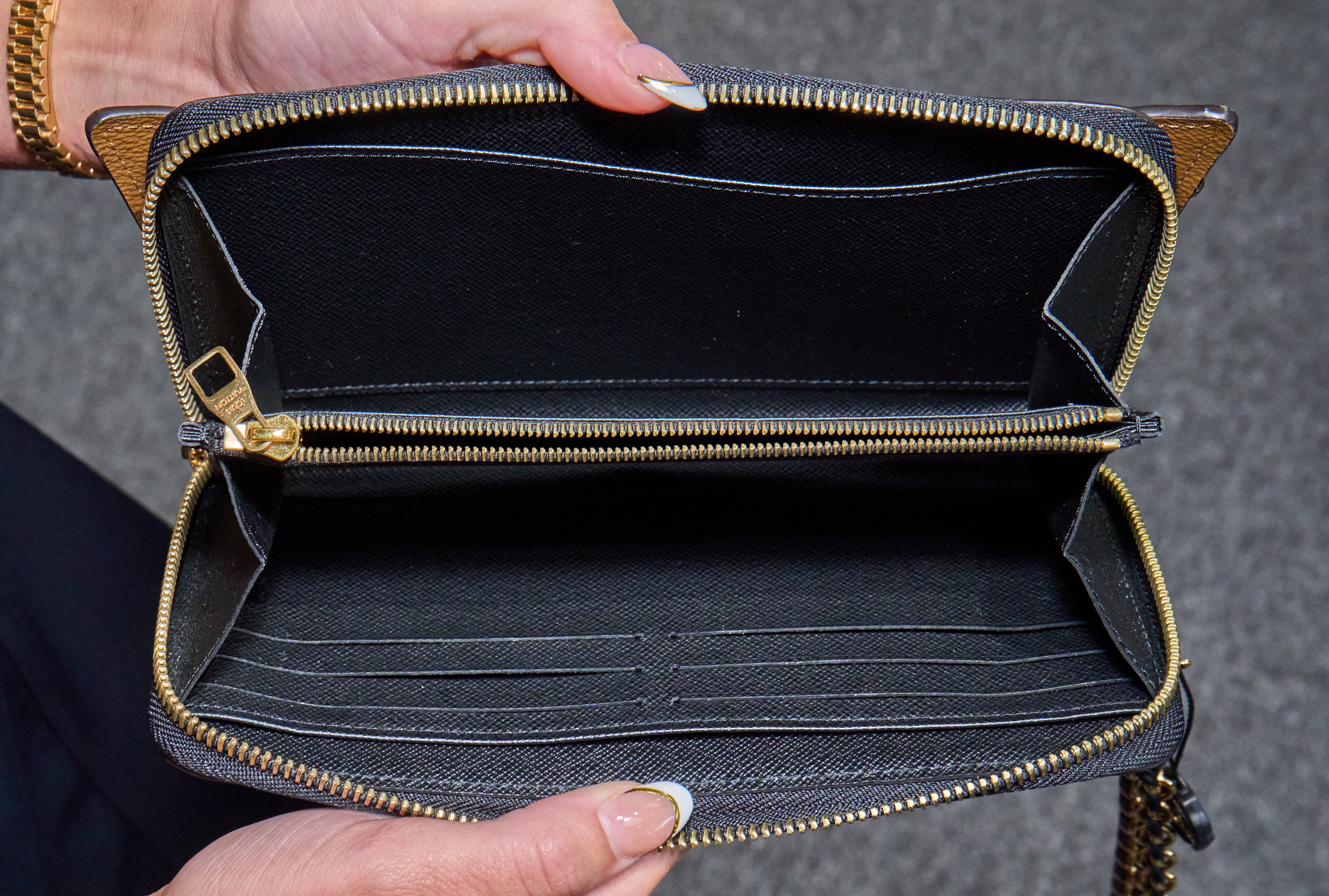 Louis Vuitton Zippy Shades Wallet Monogram Reverse