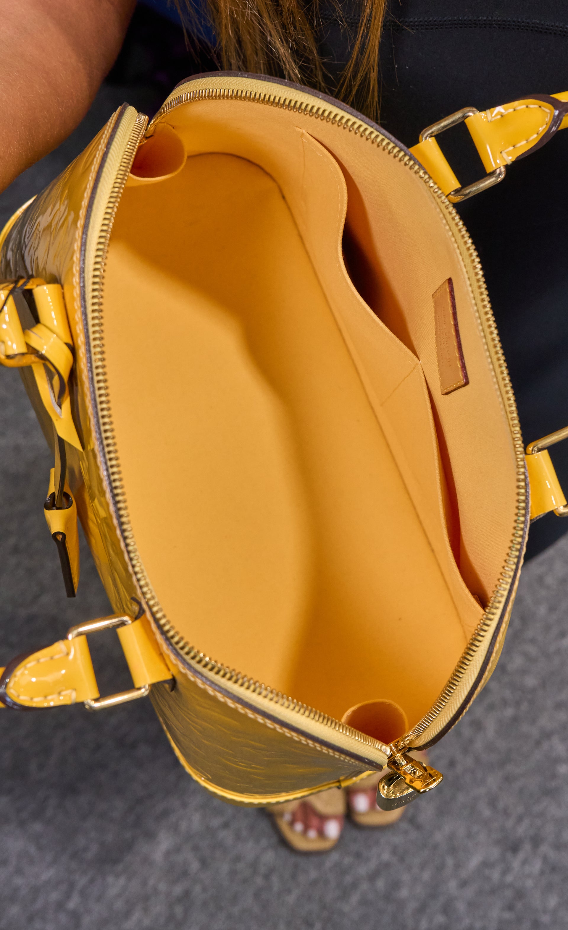 Louis Vuitton Alma PM Monogram Vernis Jaune Passion