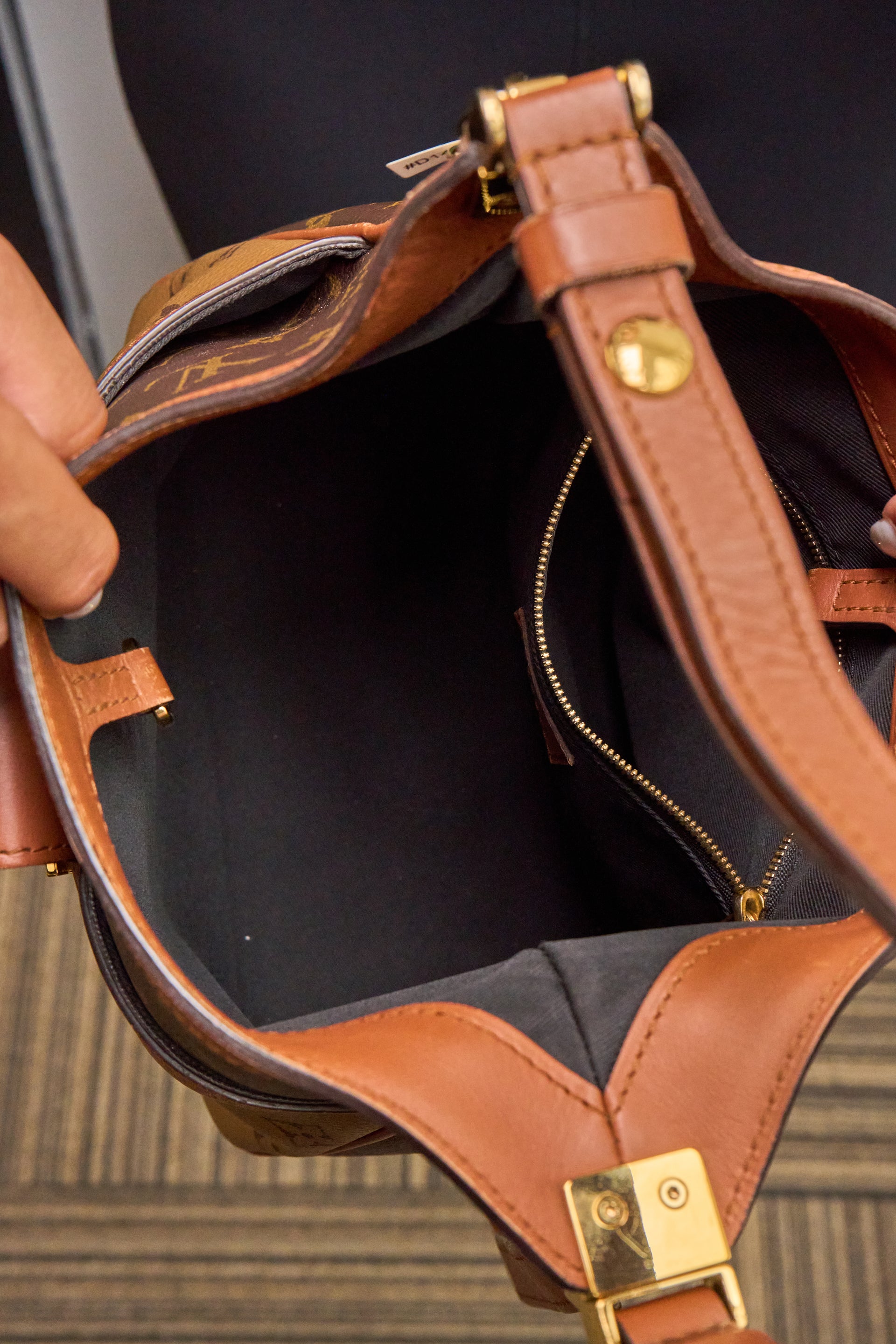 Louis Vuitton Dauphine Hobo PM Monogram Reverse