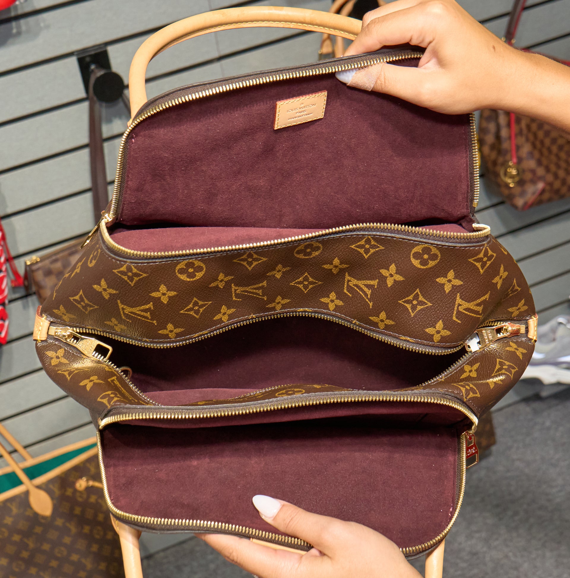 Louis Vuitton Marais MM Monogram
