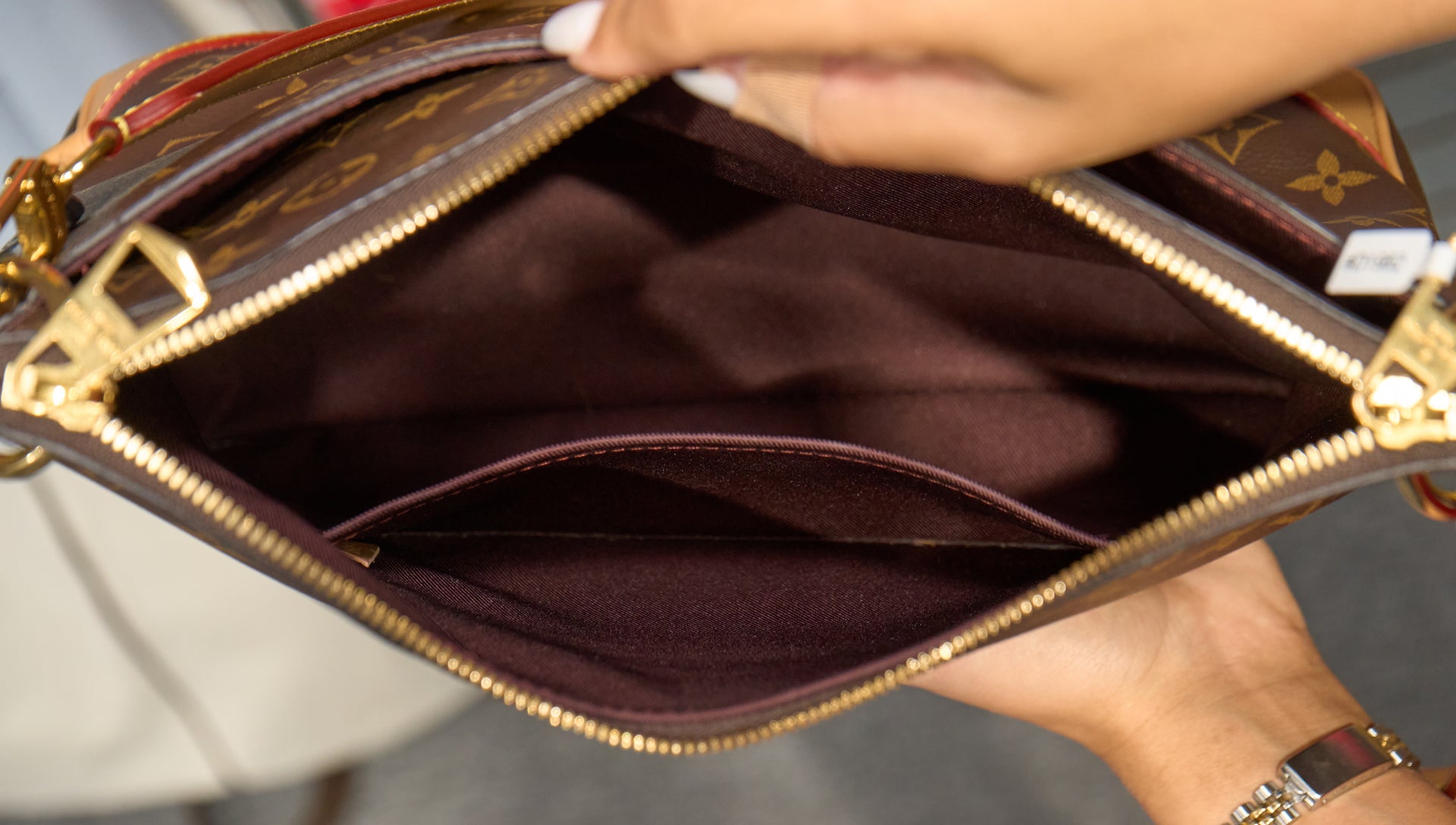 Louis Vuitton Odeon MM Monogram Natural