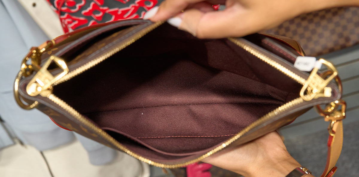 Louis Vuitton Odeon MM Monogram Natural
