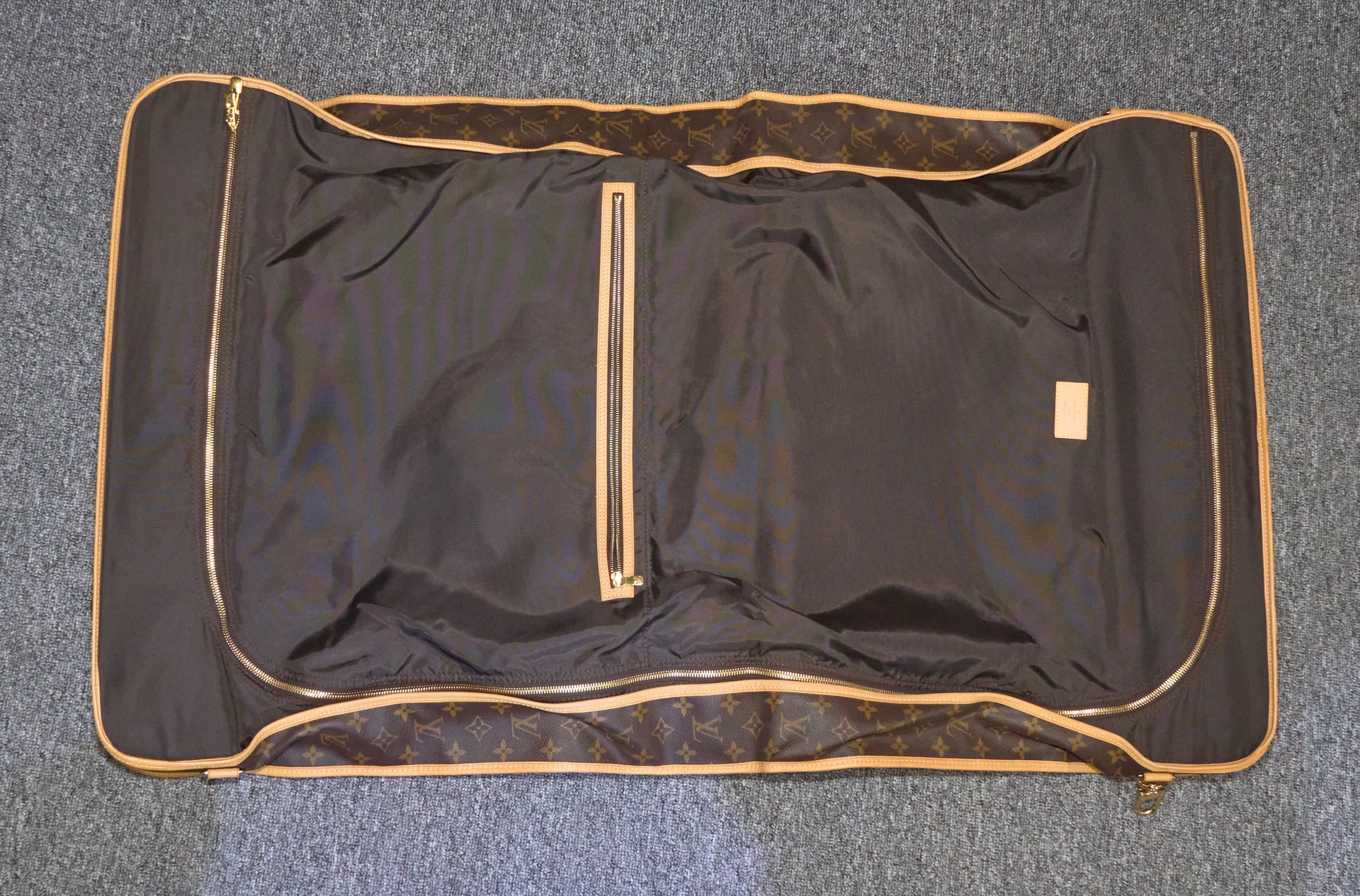 Louis Vuitton Portable Cabine Monogram