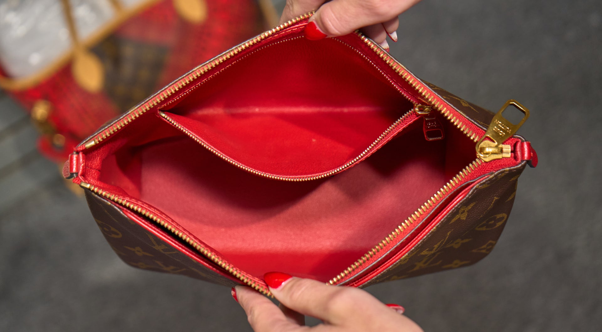 Louis Vuitton Pallas Beauty Case Monogram Cerise