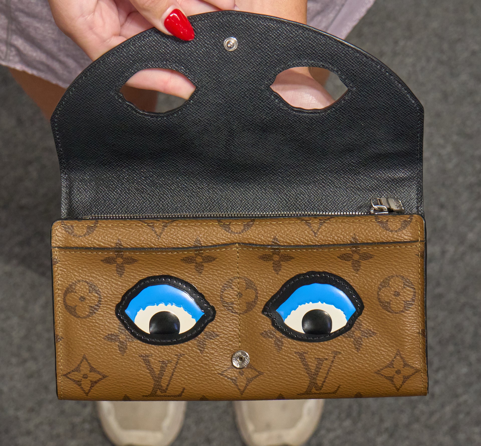 Louis Vuitton Sarah Wallet Monogram Kabuki
