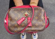 Louis Vuitton Saintogne Monogram Freesia