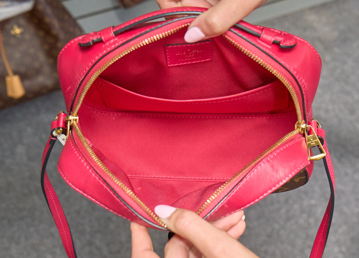 Louis Vuitton Saintogne Monogram Freesia