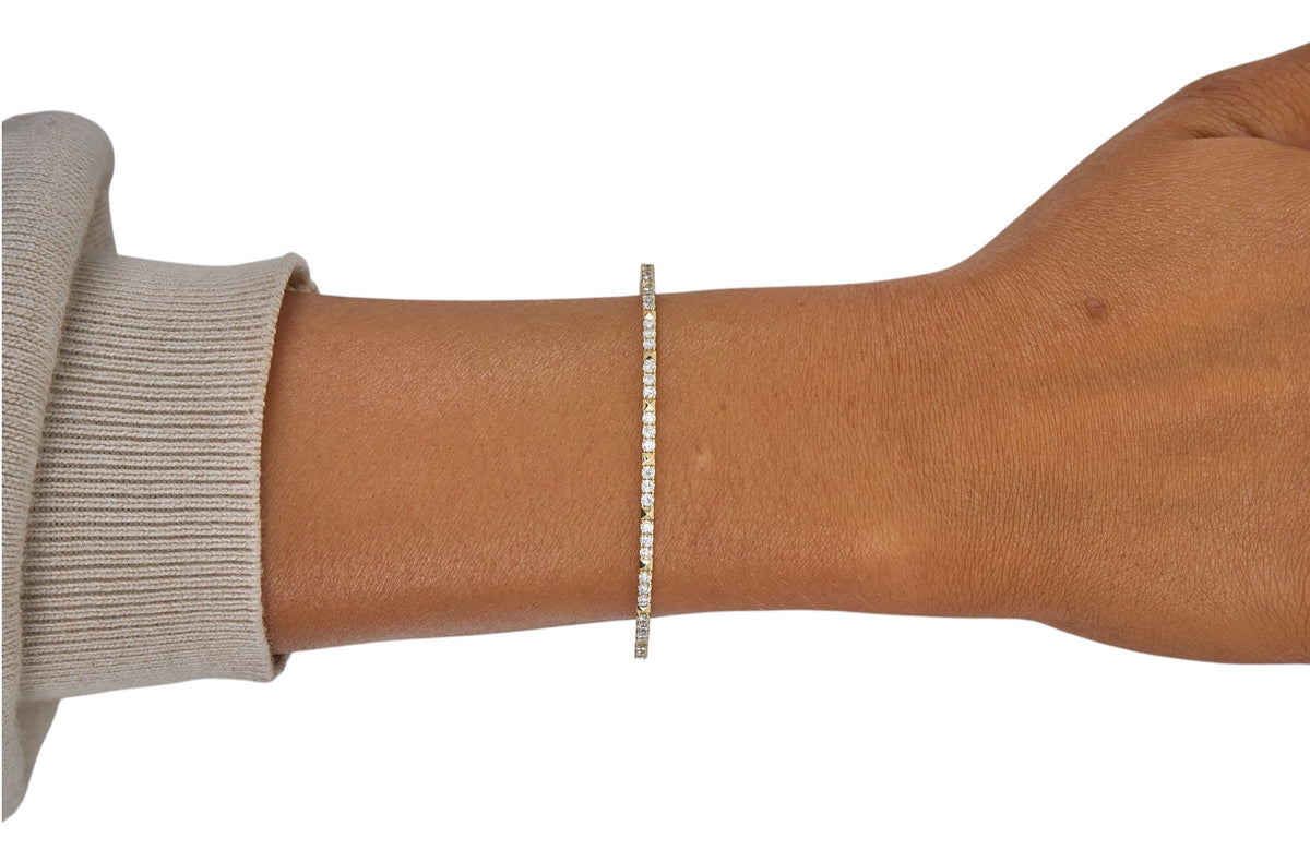 1cttw. F VS Lab Grown Flexible Bangle in 14K Yellow Gold