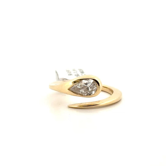 1ct. Pear Shape Lab Grow Diamond Set in 14K Yellow Gold