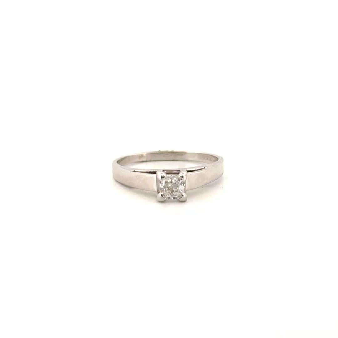 Natural Diamond Ring in 14K White Gold Sz 6.5