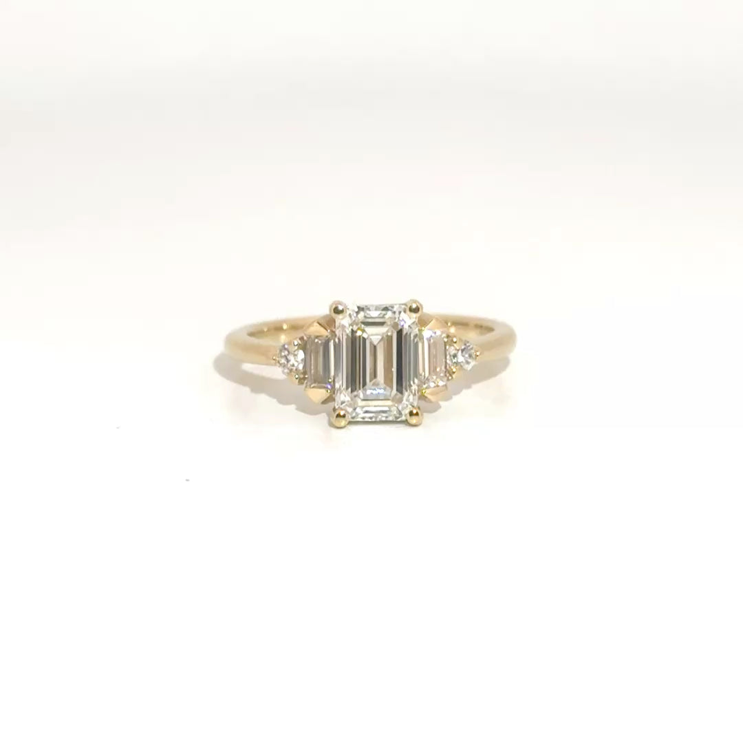 1.56ct. E VS1 Lab Grown Emerald Cut Diamond in 14K Yellow Gold Mounting Sz 7