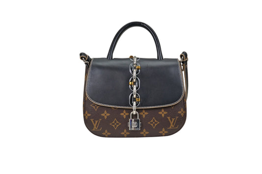 Louis Vuitton Chain It PM Monogram