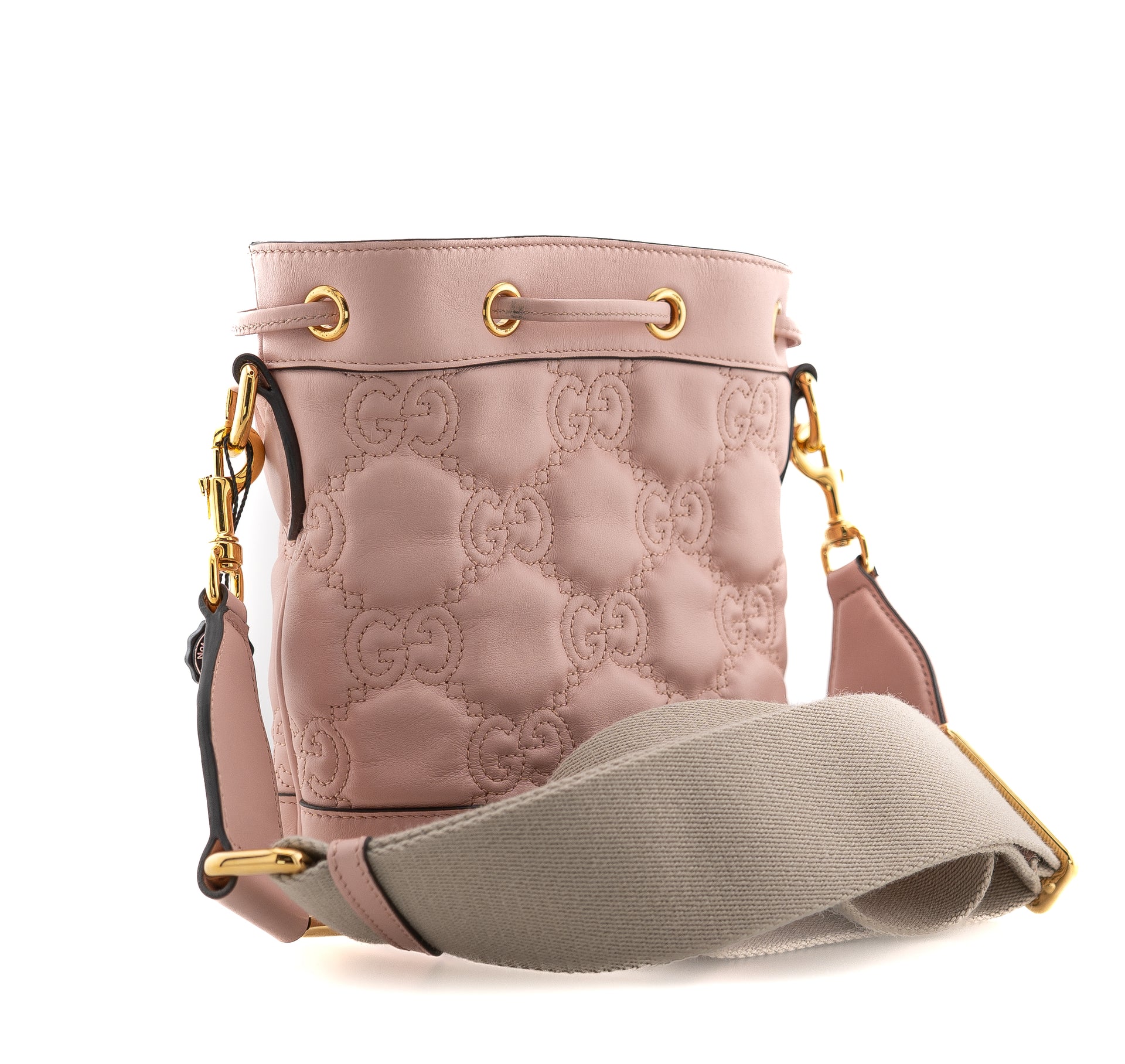 Gucci GG Matelasse Bucket Bag Pink