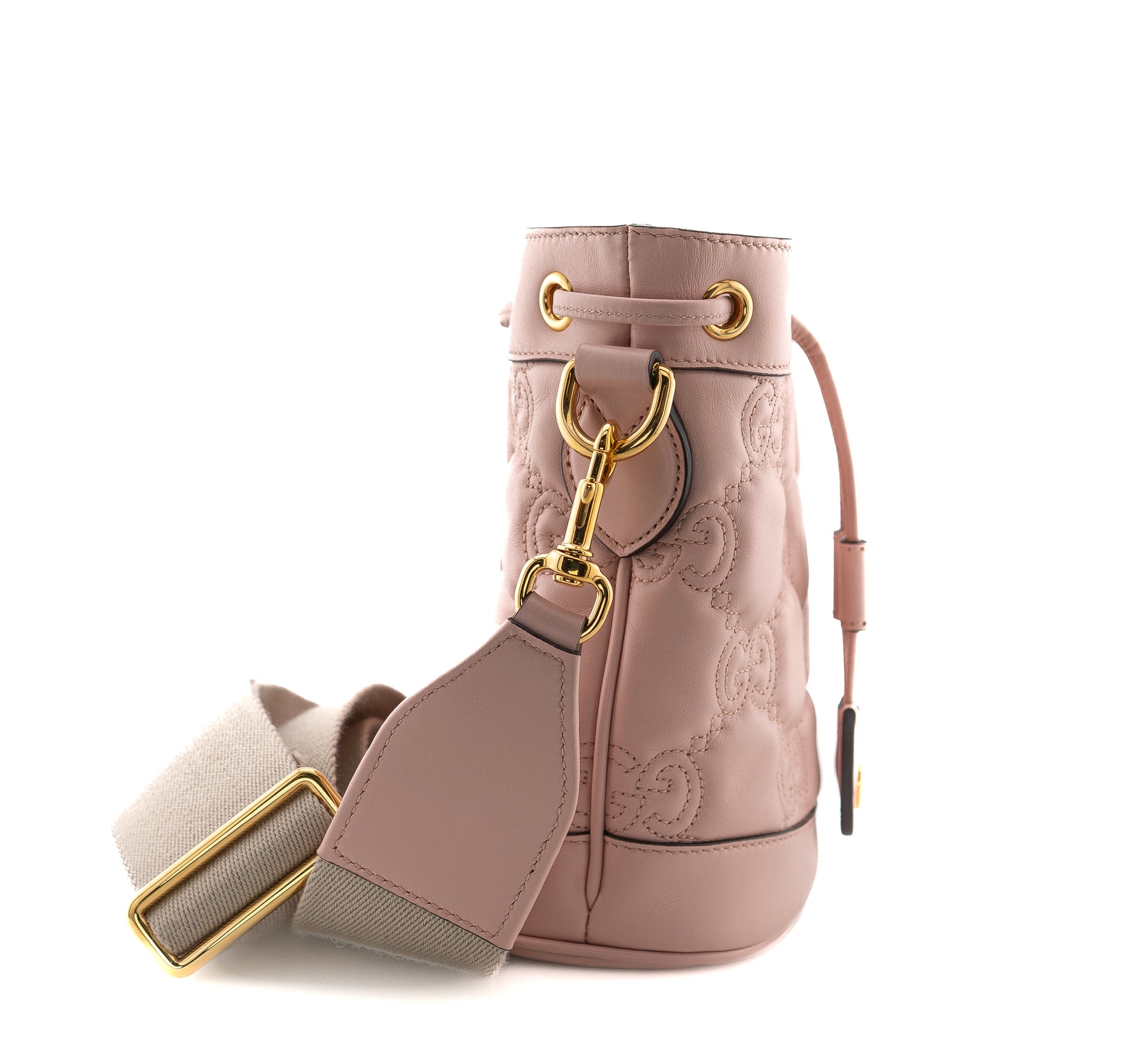 Gucci GG Matelasse Bucket Bag Pink