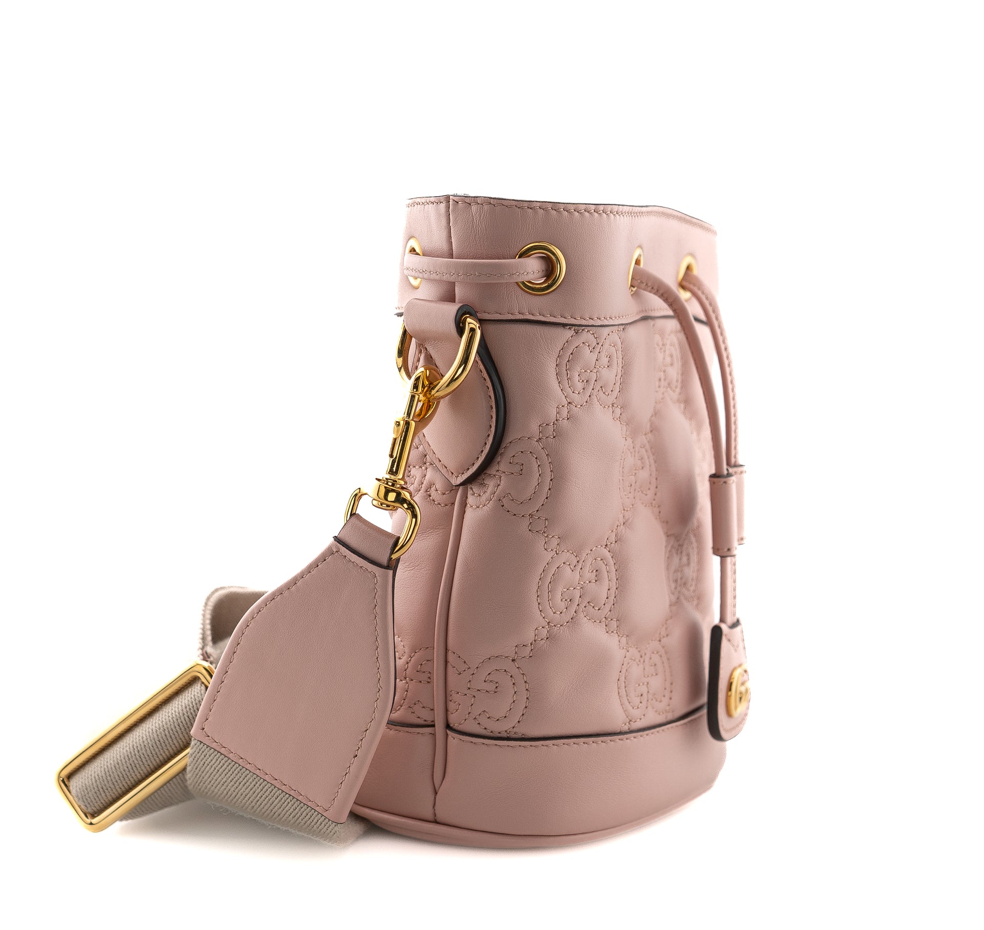 Gucci GG Matelasse Bucket Bag Pink