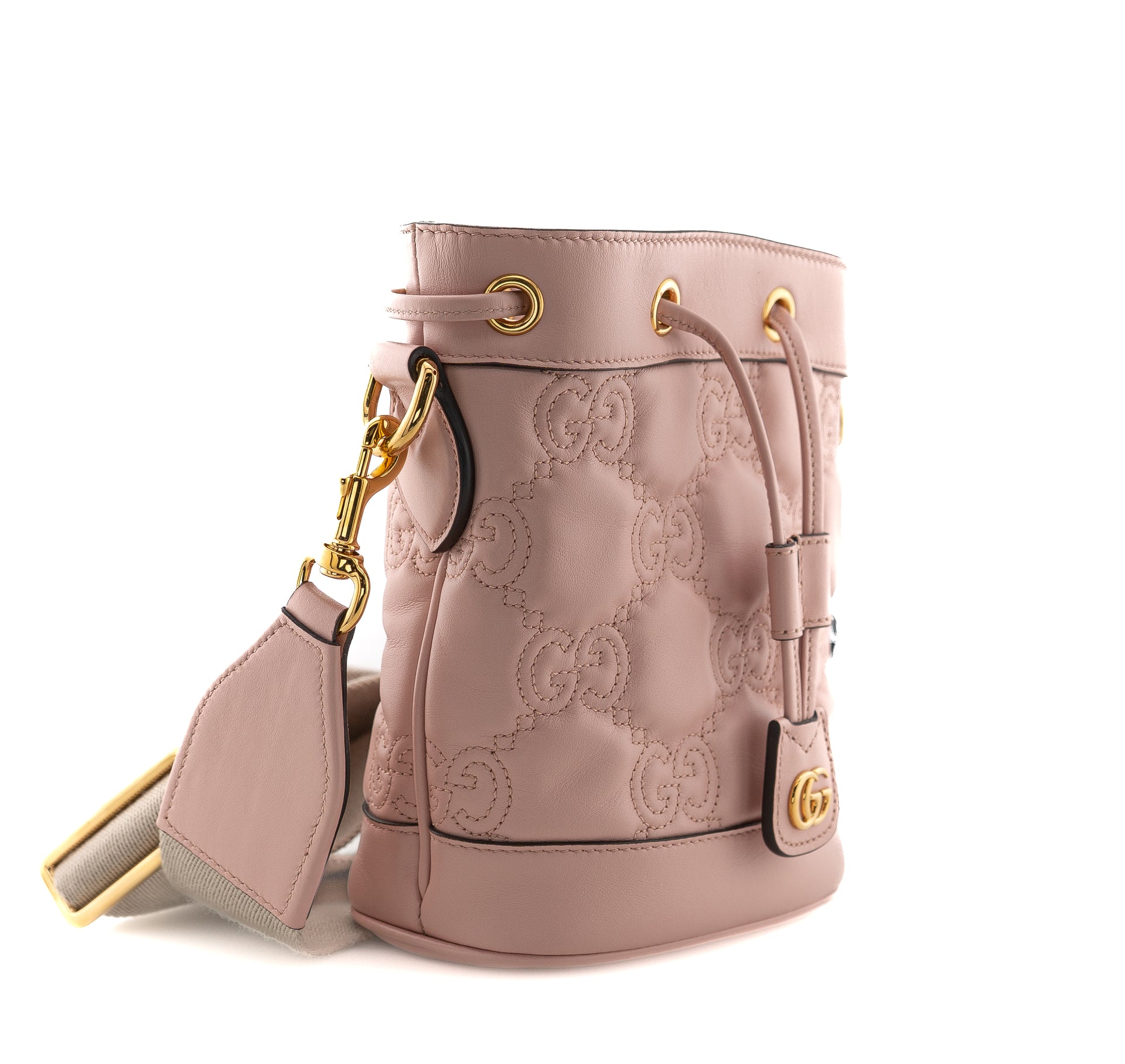 Gucci GG Matelasse Bucket Bag Pink