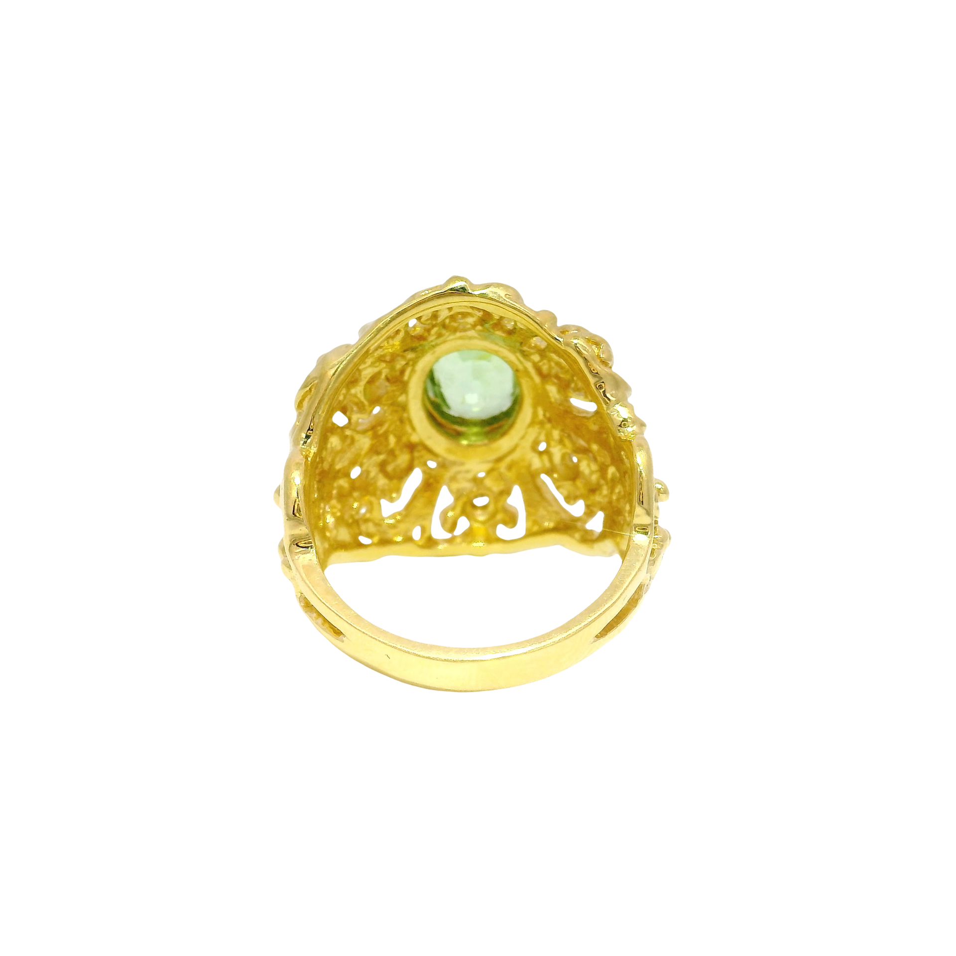 Oval Cut Peridot Set in 18K Filagree Design Fashion Ring