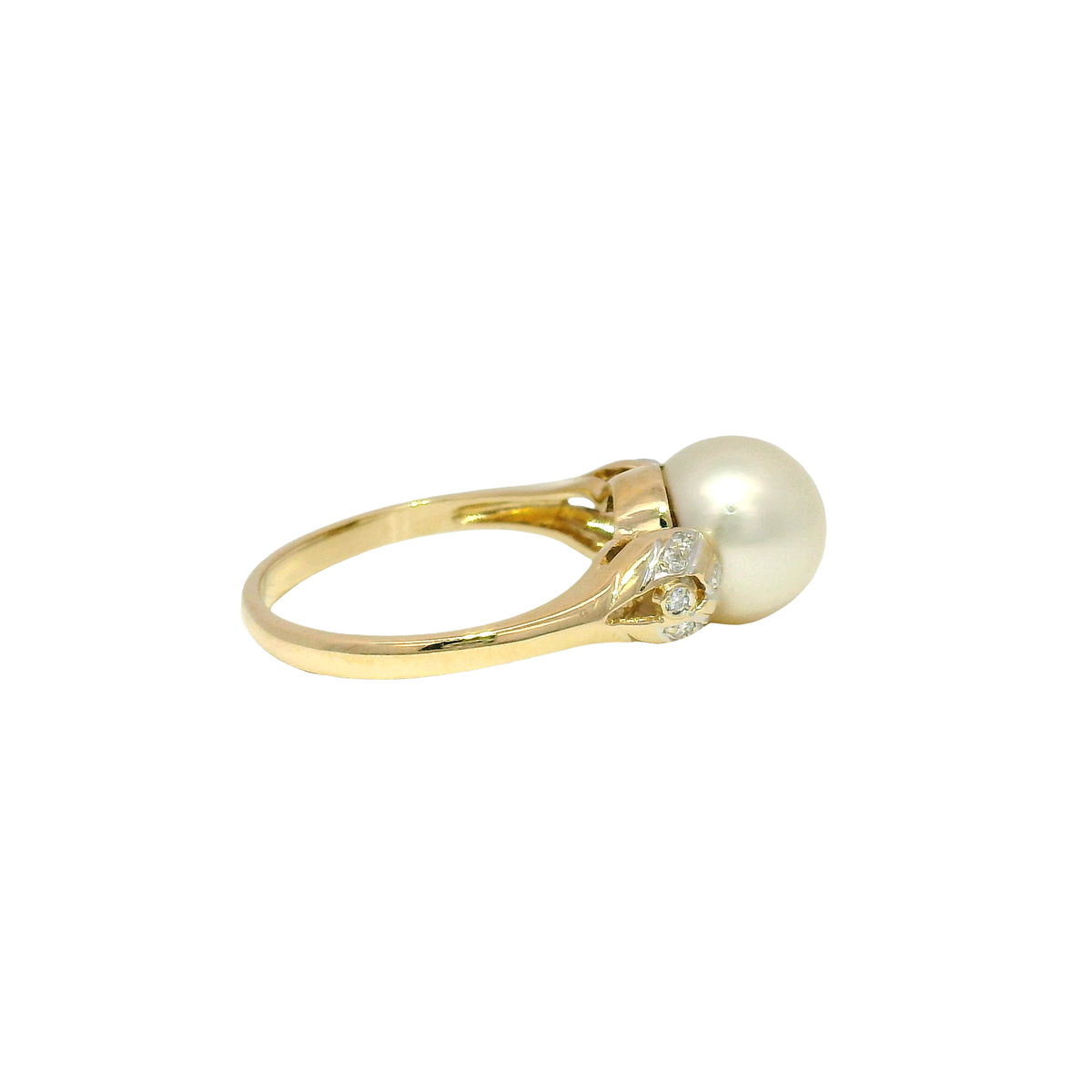 Pearl Fashion Ring in 18k Yellow Gold with Diamond Accents Sz 6 1/2