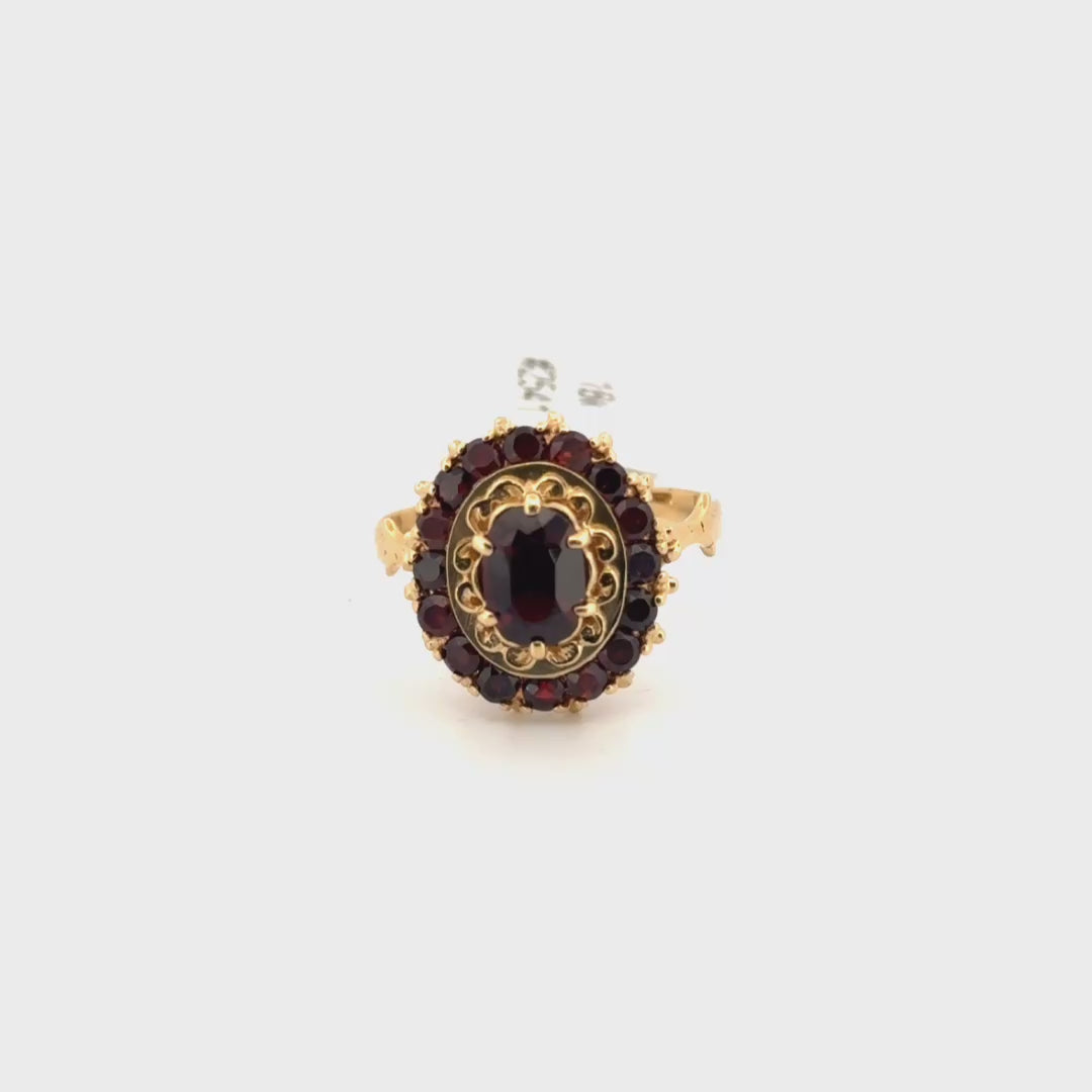 18K Yellow Gold Garnet Ring