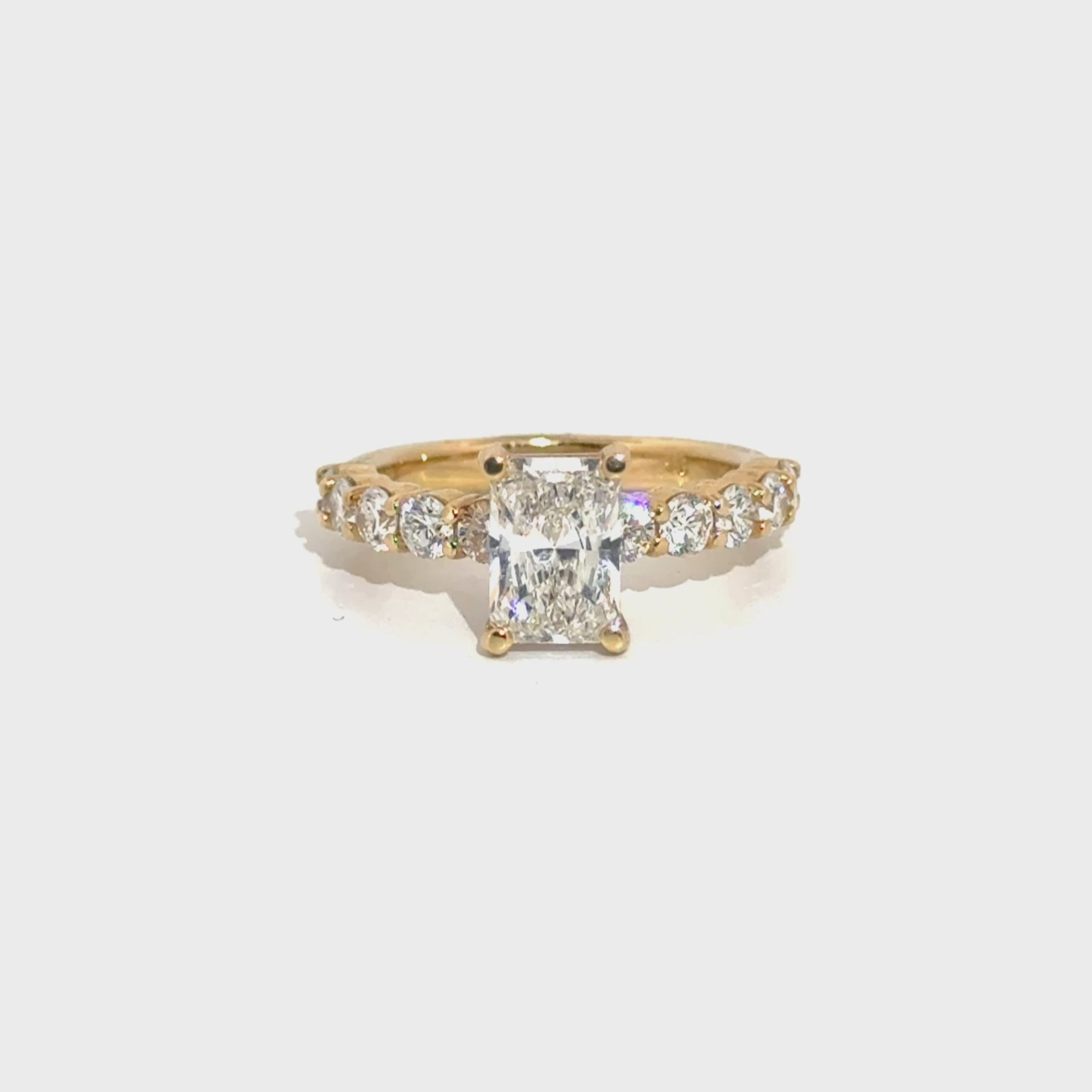 1.55ct. F VVS2 Lab Grown Elongated Radiant on 10pt Band in 14K Yellow Gold