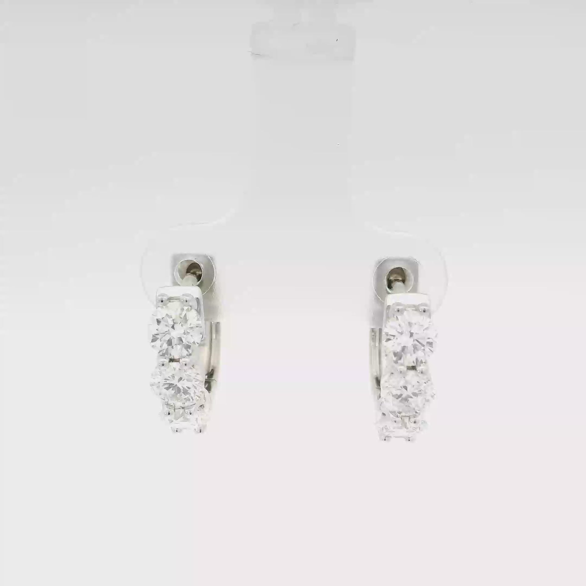 1.5cttw. Lab Grown Round Diamond in 14K White Gold