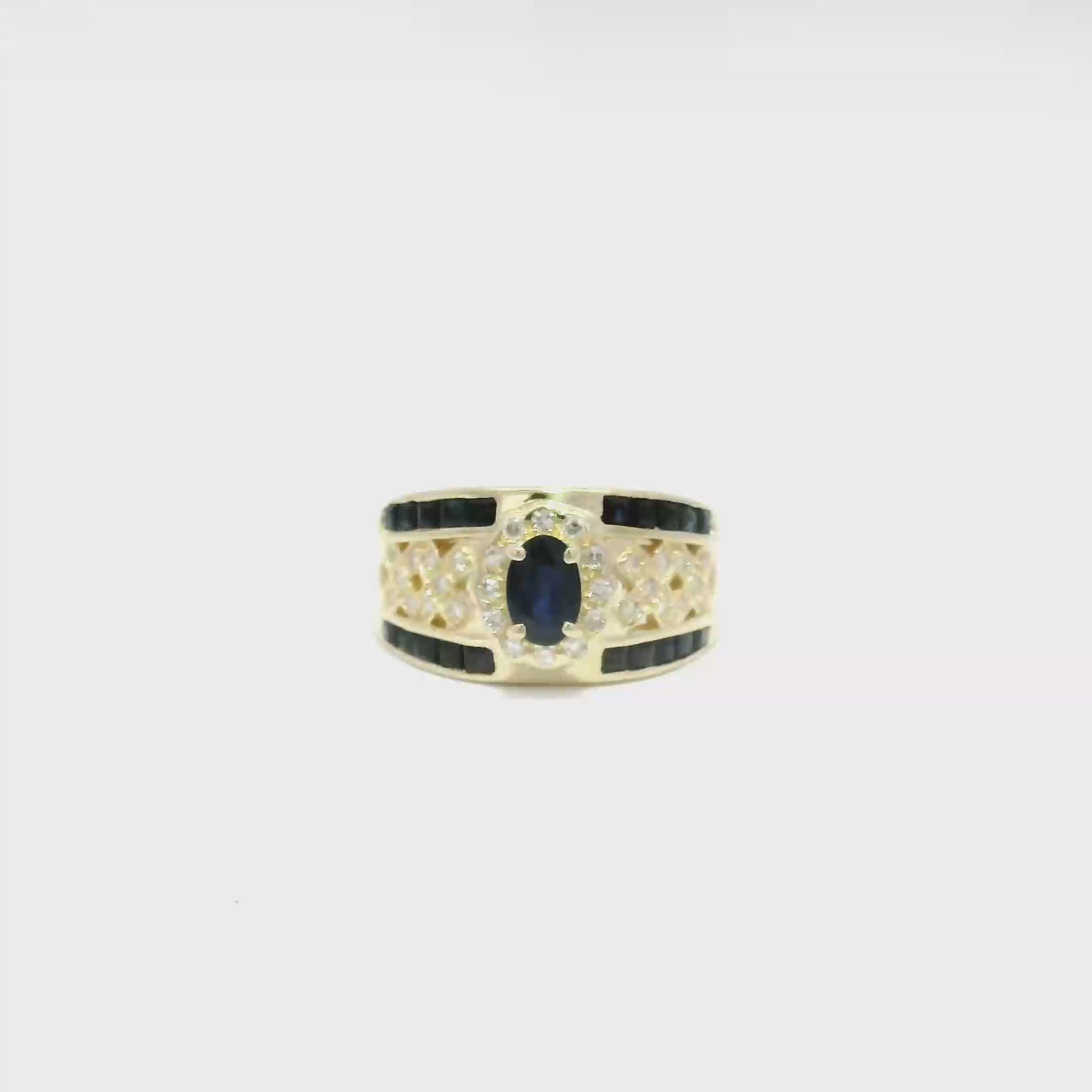 Blue Sapphire Estate Ring in 14K Yellow Gold