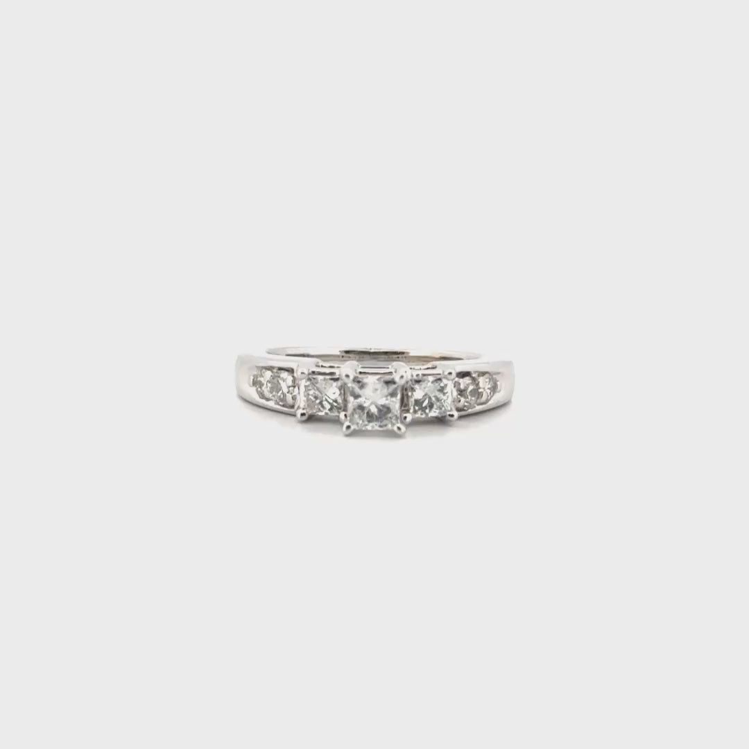 Diamond Ring Set in 14K White Gold