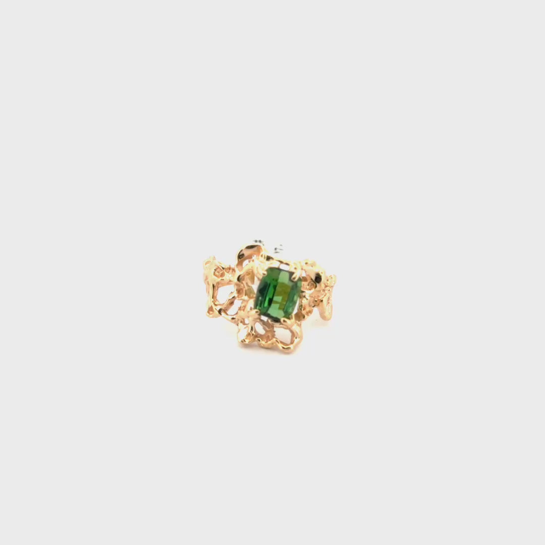 1.61ct. Green Tourmaline Ring Set in 14K Yellow Gold