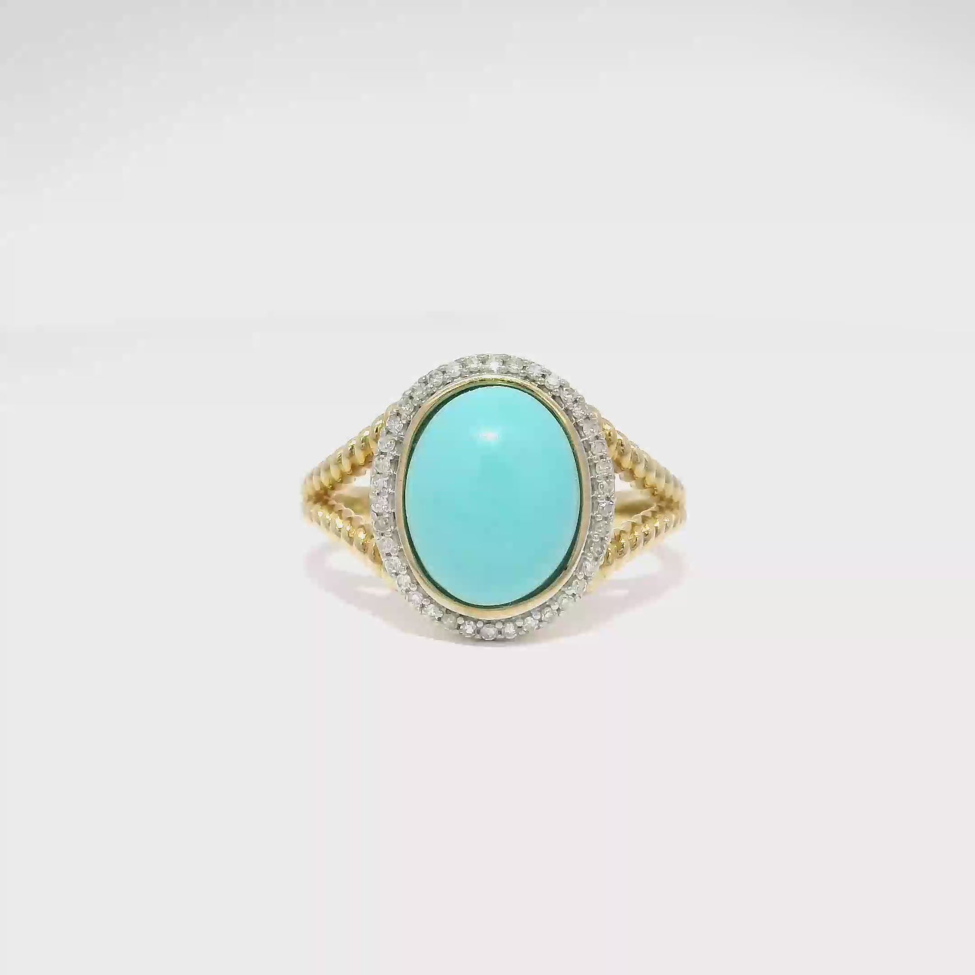 Turquoise & Diamond Estate Ring in 14K Yellow Gold