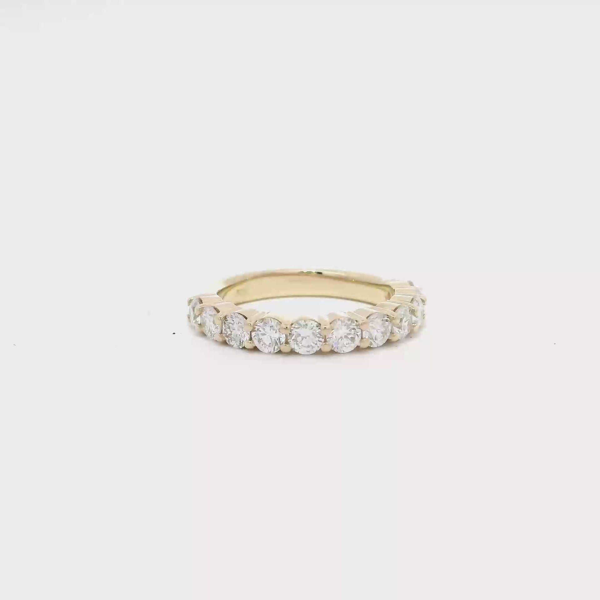 1.1cttw. Lab Grown F VS1 Round Diamond Band in 14K Yellow Gold Size 7