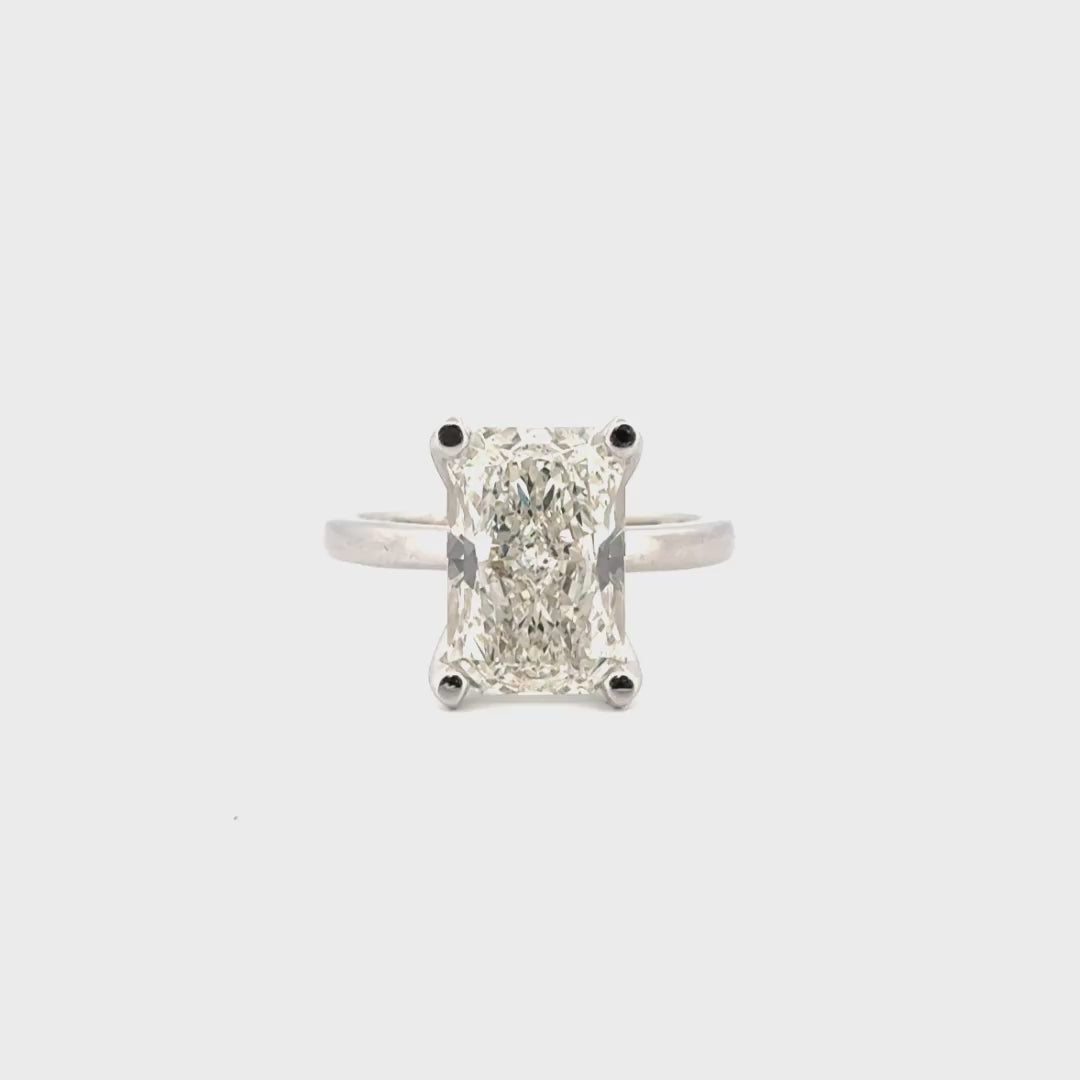 5.02ct. G VS1 Lab Grown Radiant Solitaire Set in 14K White Gold Mounting