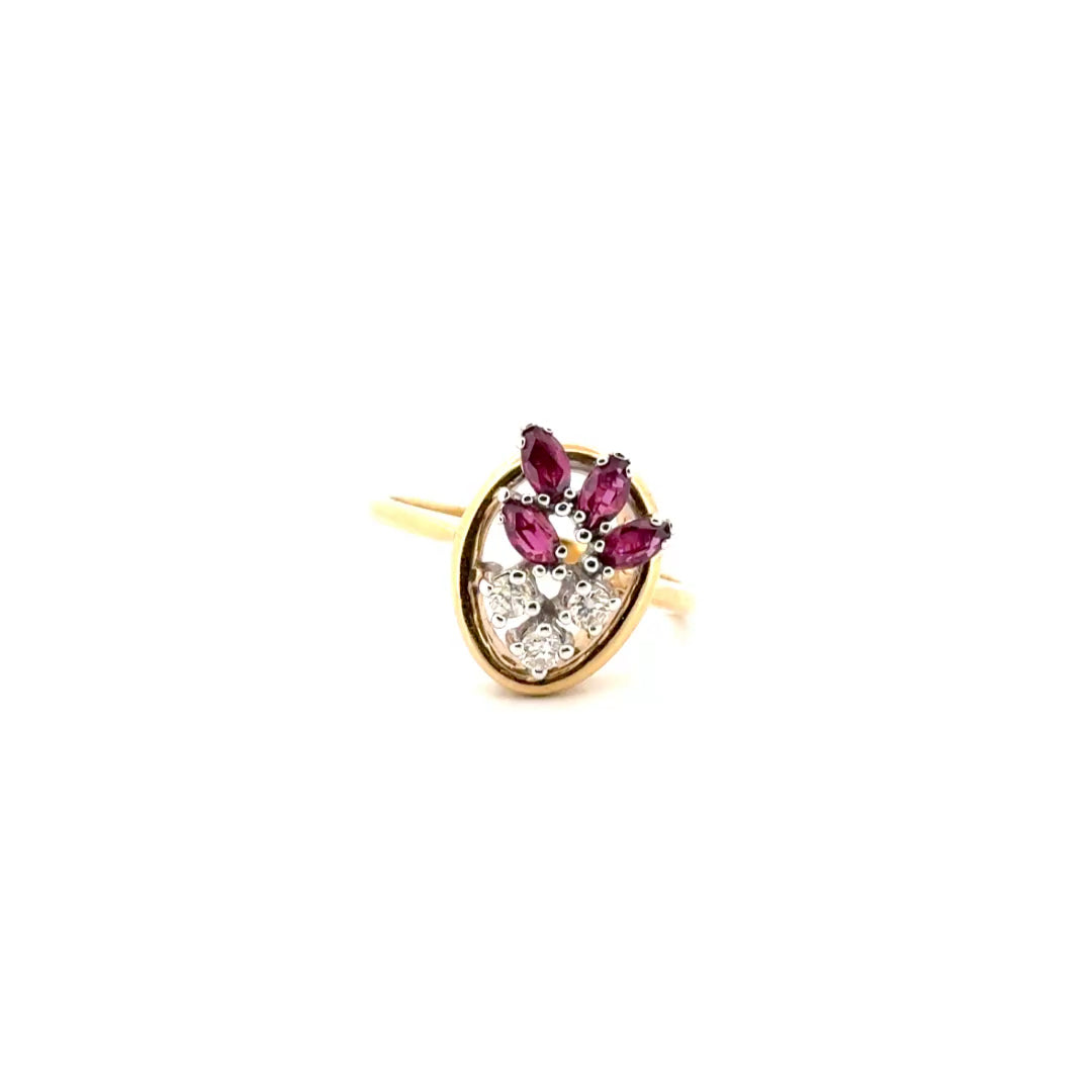 Garnet & Diamond Estate Ring Set in 14K Yellow Gold