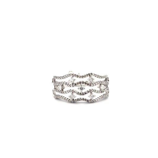 1/2cttw. Diamond ring Set in 14K White Gold